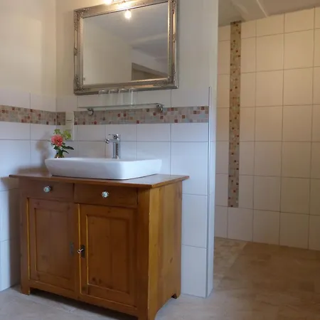 In Bracht Mit Garten Holiday home